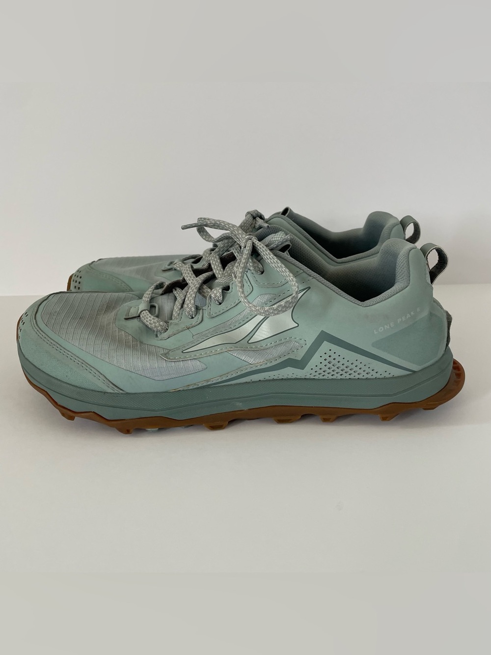 Women’s Altra Lone Peak 5